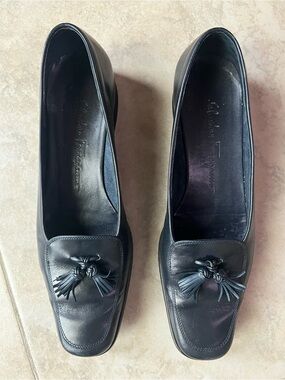 Salvatore Ferragamo Navy Blue Leather Tassel Loafers for Women